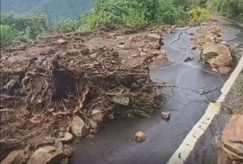 ரெட் அலர்ட் கொடைக்கானல் நீலகிரி கனமழை
