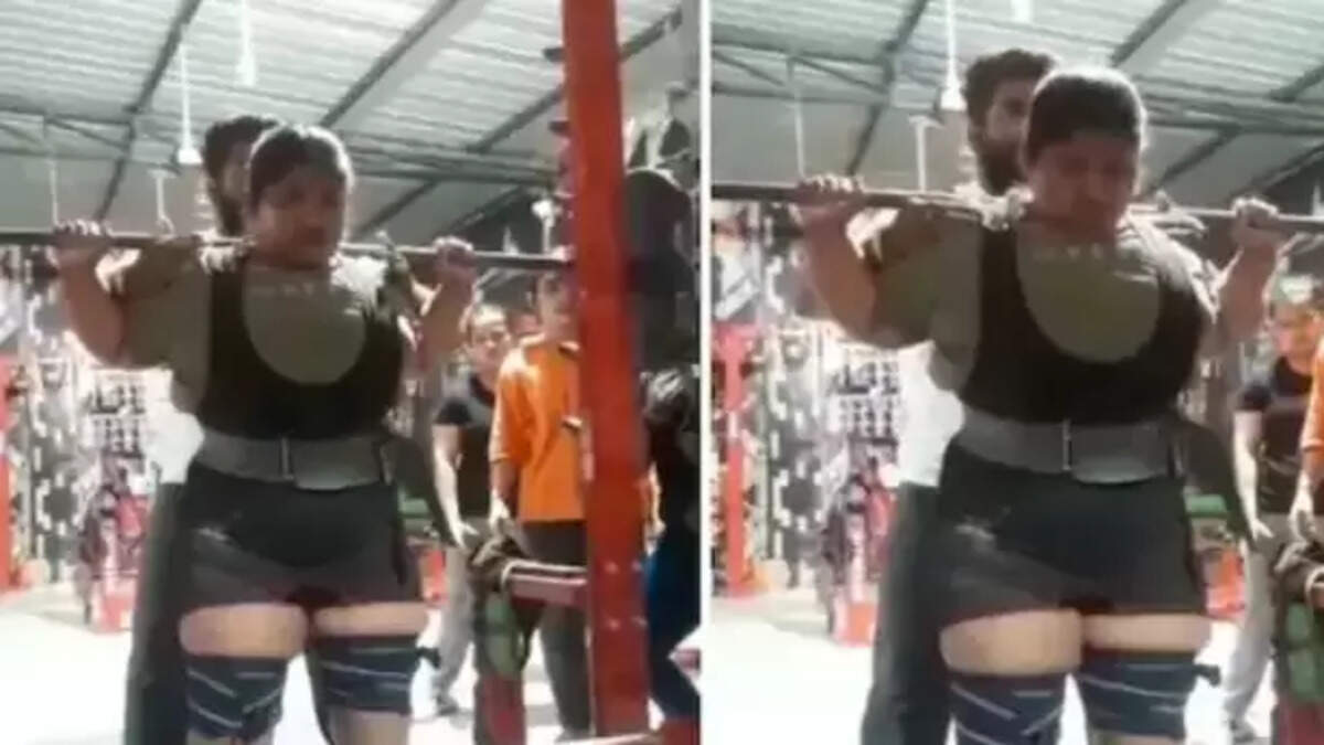 யாஷ்டிகா ஆச்சார்யா