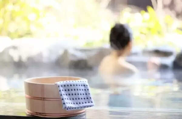 வெப்ப நீரூற்று