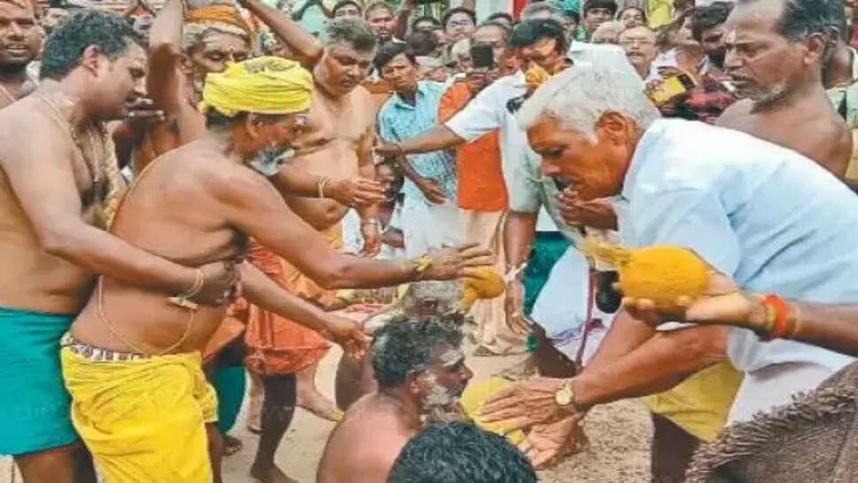 பெரியகலையம்புத்தூர்&nbsp;மகாலட்சுமியம்மன் கோயில்