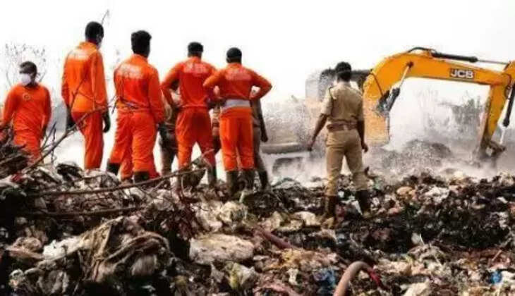 தேசிய பேரிடர் மீட்பு படையினர்