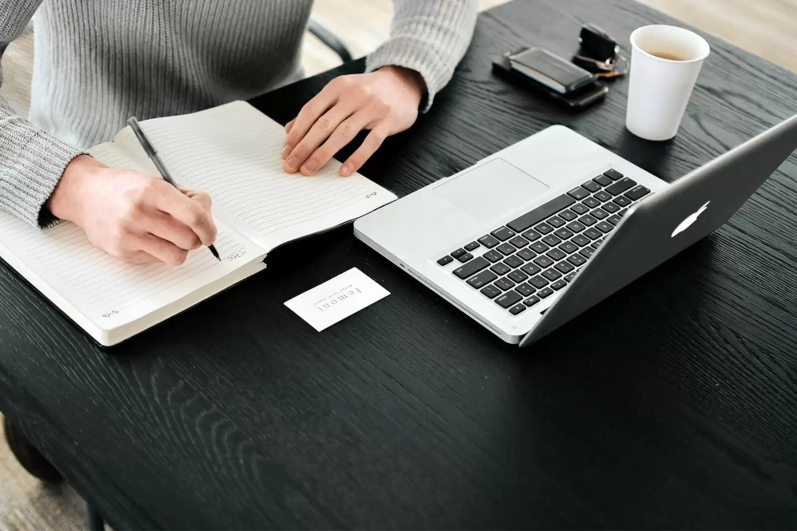 அலுவலகம் லேப்டாப்