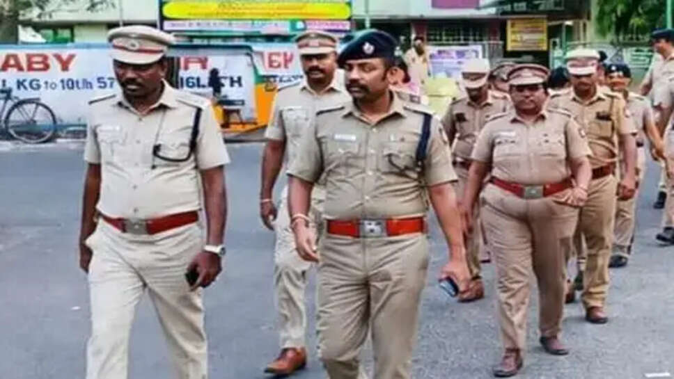 காவல் போலீசார் ரோந்து நடை
