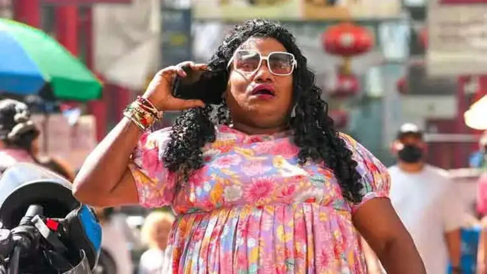 &nbsp;லேடி கெட்டப்பில் யோகிபாபு