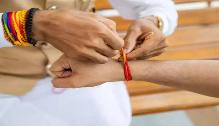 வண்ணக்கயிறுகள்