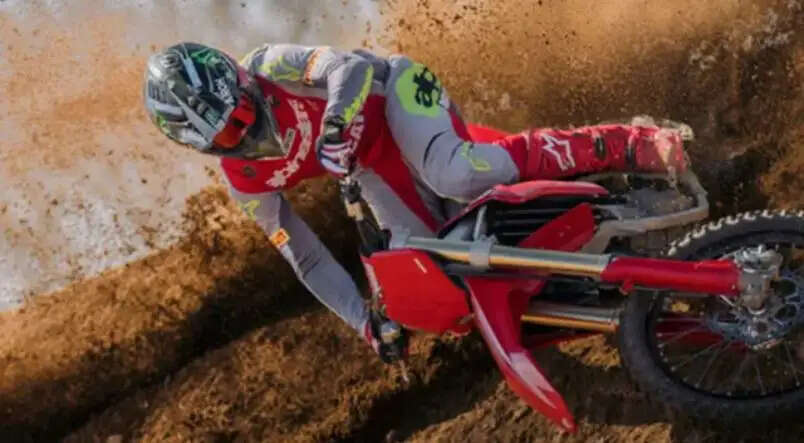 Ducati டூகாட்டி பைக் ரேஸ்