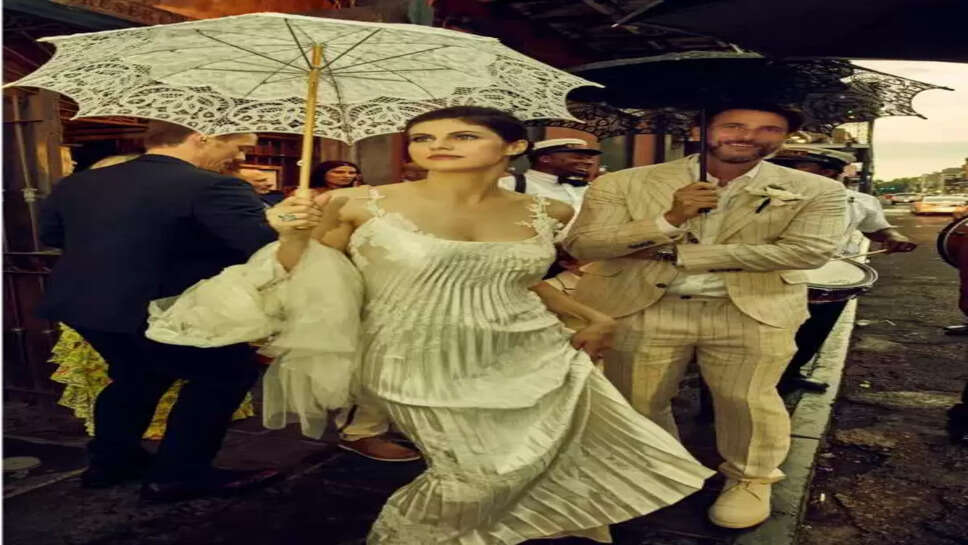 அலெக்ஸாண்ட்ரா 