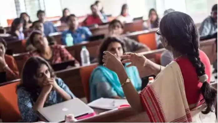 விரிவுரையாளர் பேராசிரியர்