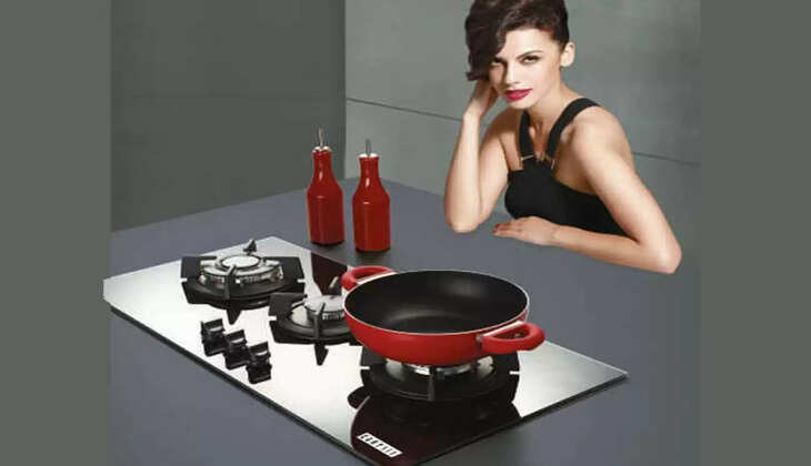 இளம்பெண் சமையல் கிச்சன் லைஃப்ஸ்டைல்