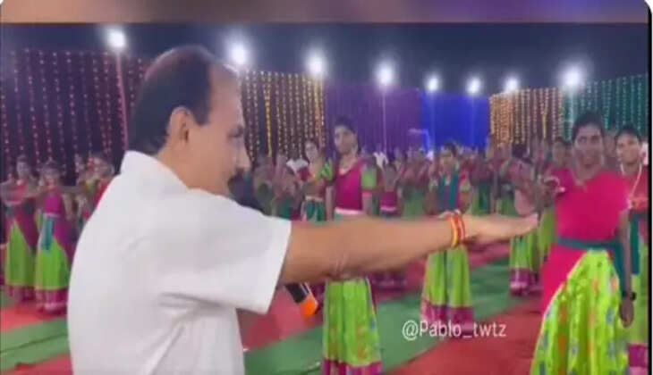 மாணவிகள் உறுதிமொழி