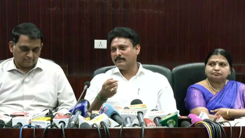 அன்பில் மகேஷ்