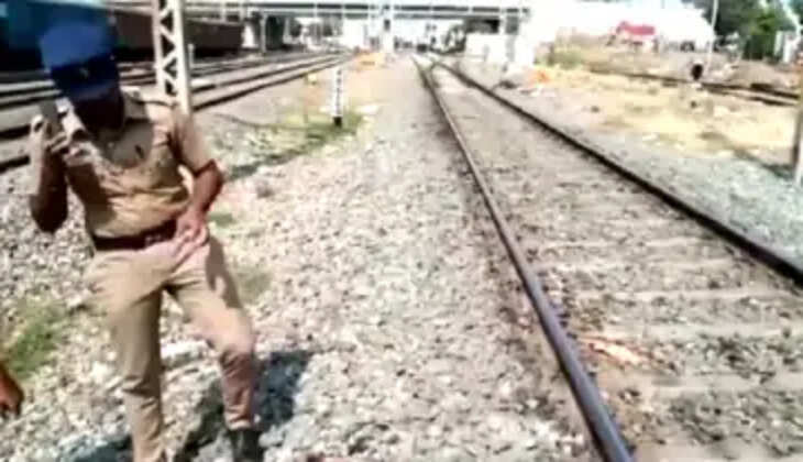 ரயில் மோதி ரயில்வே போலீசார்