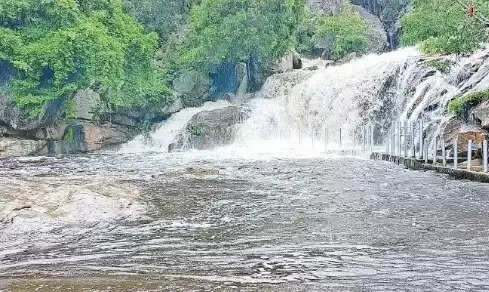 பஞ்சலிங்க அருவி