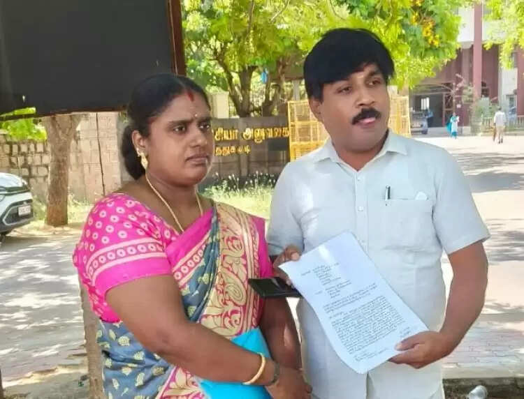  ஒரு தெருவே காணாமல் போயிருக்கு... கண்டுபிடிச்சு தாங்க... கலெக்டரிடம் ஜிபி முத்து கோரிக்கை!