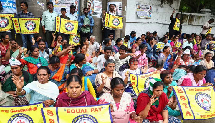 இடைநிலை ஆசிரியர்கள்