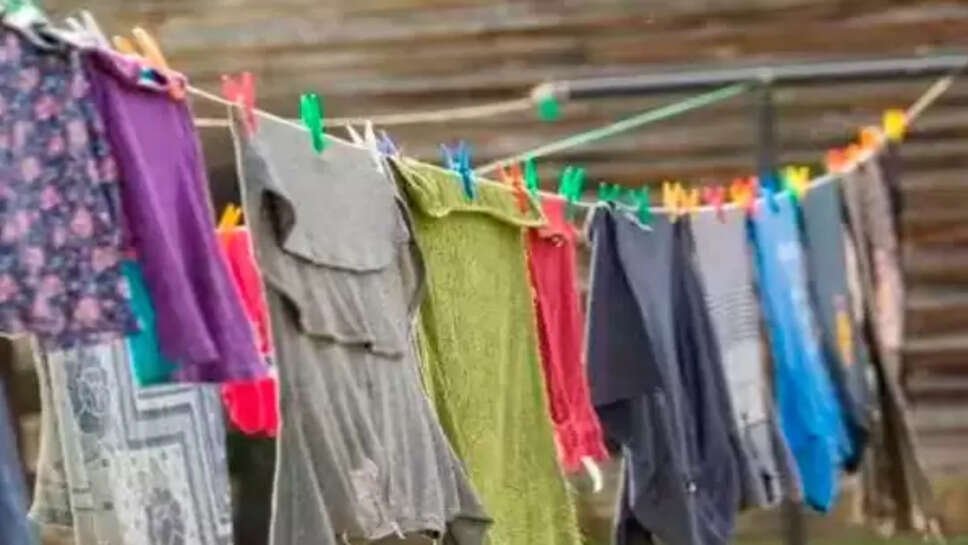 கொடியில் துணி