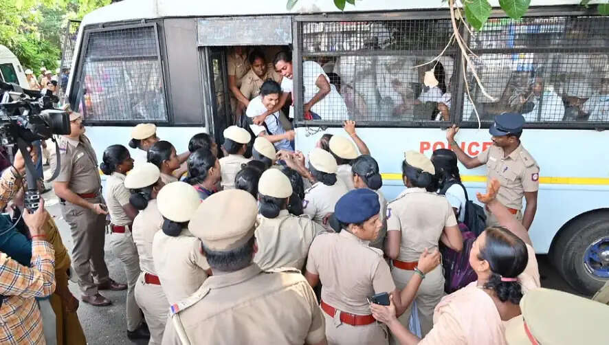 செவிலியர் போராட்டம்