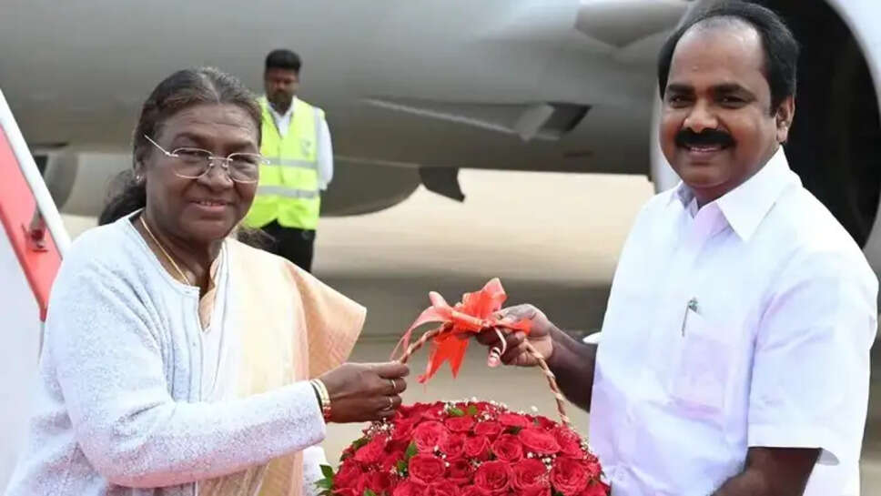 &nbsp; தமிழகம் வந்தார் ஜனாதிபதி திரவுபதி முர்மு... நீலகிரியில் பலத்த பாதுகாப்பு.. ட்ரோன்களுக்குத் தடை!