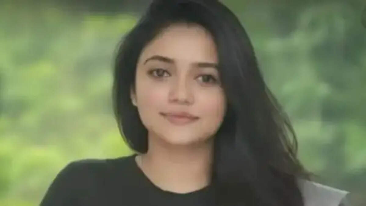 அதிரா சுகதன்