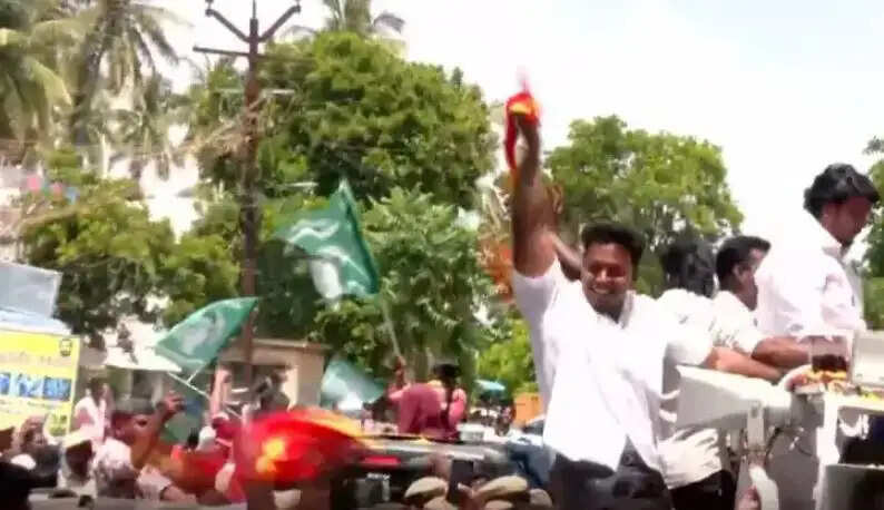 நாதக