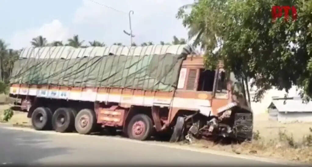 லாரி