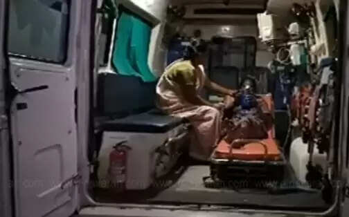 ஆம்புலன்ஸ்