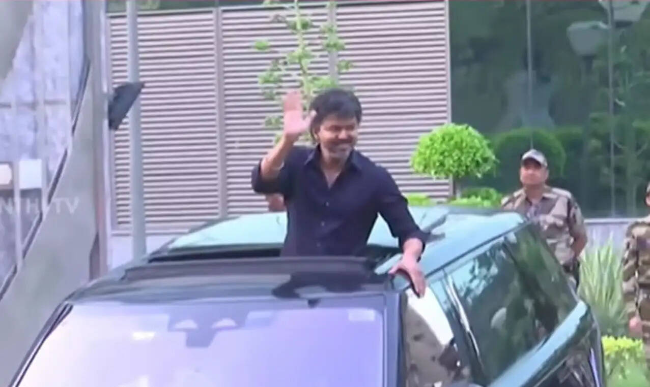 விஜய் சிபிஐ கரூர்