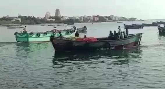 இலங்கை கடற்படையின் அட்டூழியம்