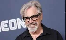 ராபர்ட் கேரடைன் 