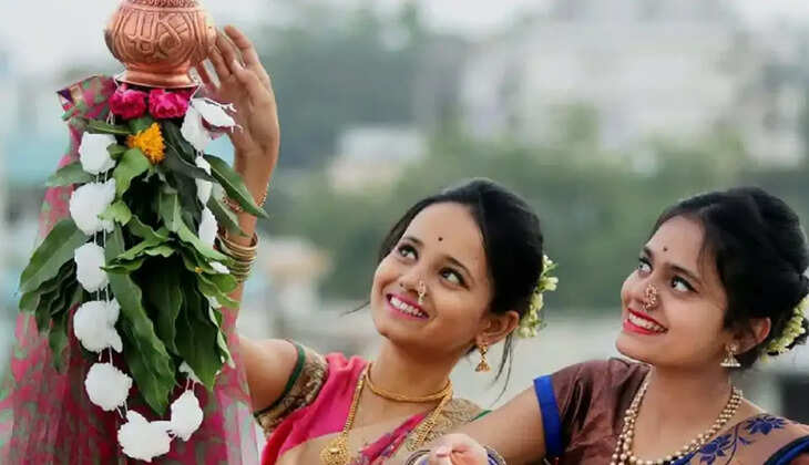 யுகாதி உகாதி தெலுங்கு பெண்கள் இளம்பெண்கள் கலசம்