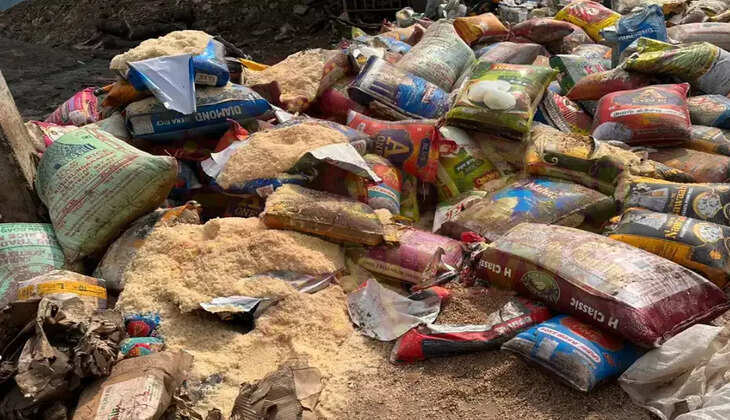 அரிசி மூட்டைகள்