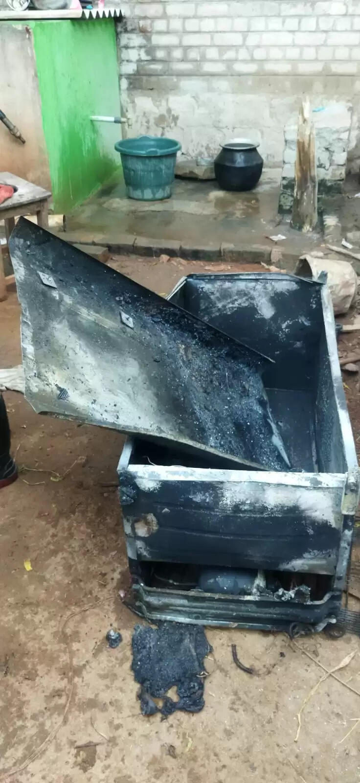 தீ ப்ரிட்ஜ் வெடிப்பு