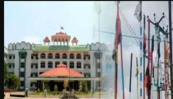 கொடிமரங்கள், கட்சி கொடிகள்