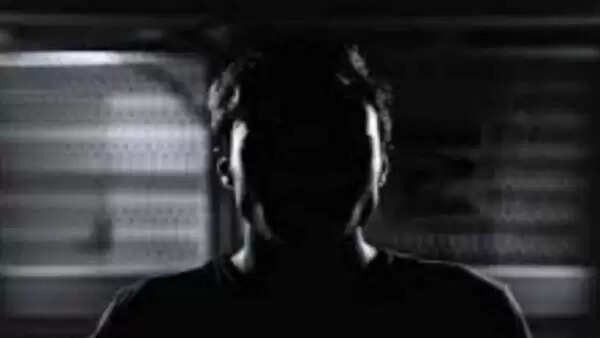 இளைஞர் கூட்டுபலாத்காரம்