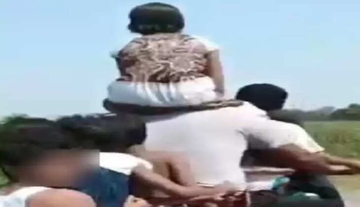 பைக்கில் 7 பேர்