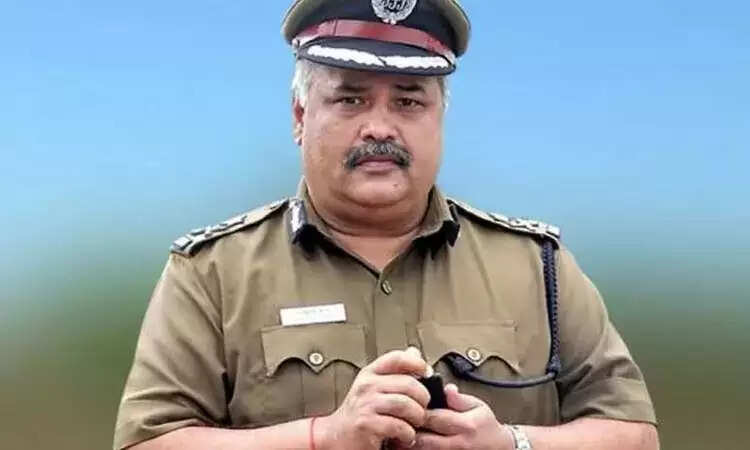 எங்கேயும் ஓட முடியாது... முன்னாள் டிஜிபி ராஜேஷ்தாஸுக்கு லுக் -அவுட் நோட்டீஸ்!