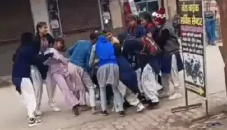 மாணவிகள் சண்டை