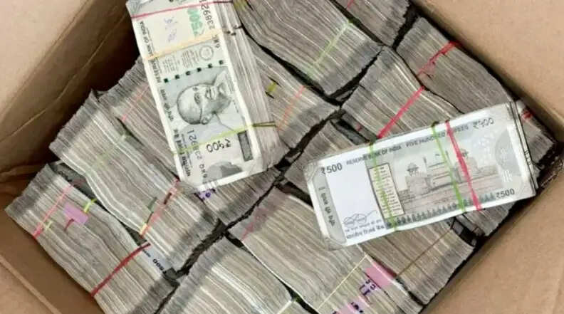 லஞ்சம் பணம் ரொக்கம் ரெய்டு