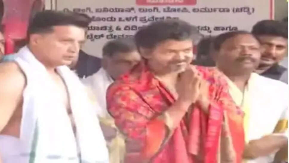 கொல்லூர் மூகாம்பிகை  விஜய் 