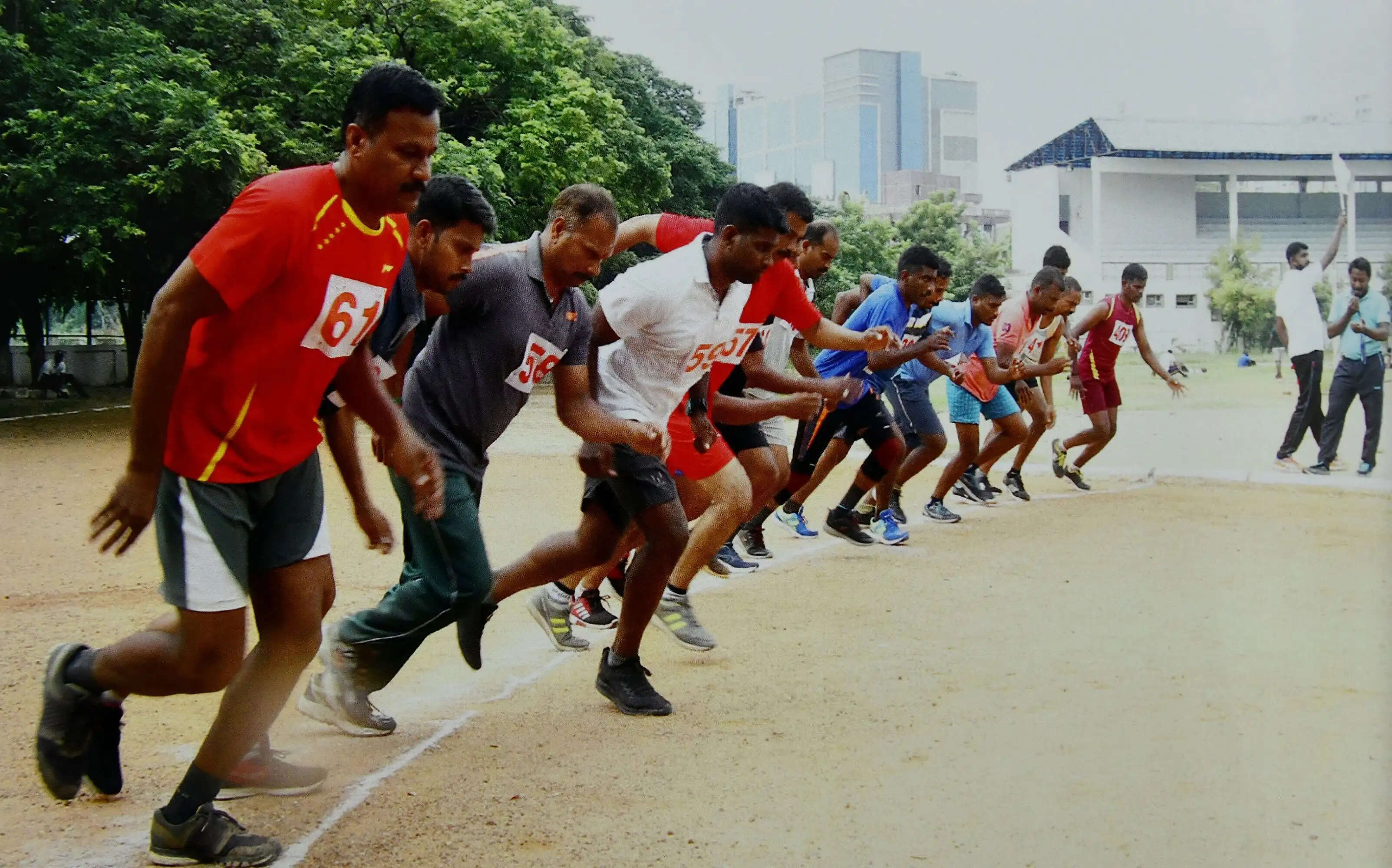 தமிழ்நாடு சீருடைப்பணியாளர் தேர்வுக்கான இலவச பயிற்சி
