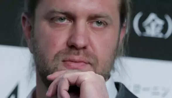 இயக்குநர் கார்ல் எரிக் ரிஞ்ச்