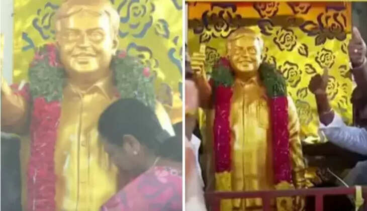 விஜயகாந்த் சிலை பிரேமலதா