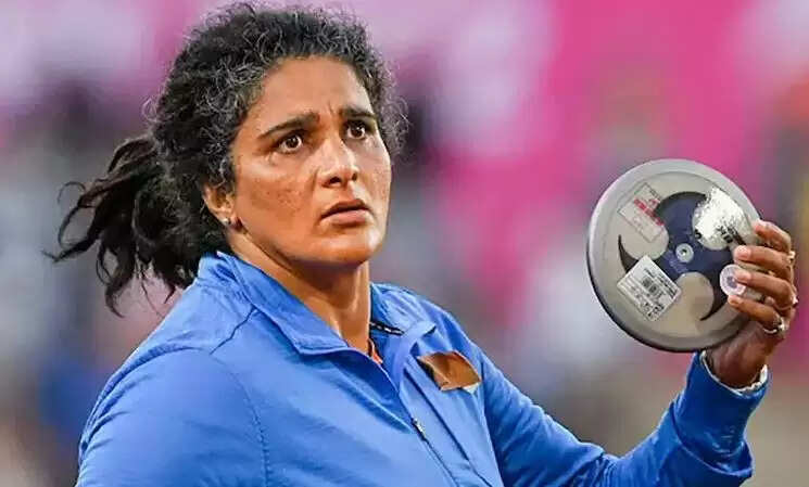 வட்டு எறிதல் இந்திய வீராங்கனை சீமா பூனியா