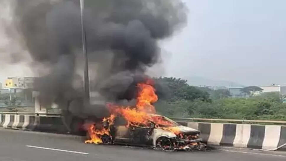 தீப்பிடித்த கார்