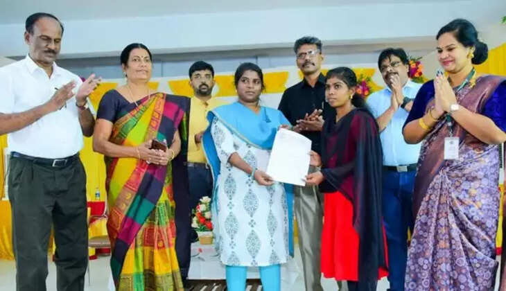 நெல்லையில் 33 மாணவர்களுக்கு உயர்கல்வி படிப்பதற்கான சேர்க்கை ஆணை வழங்கல்!