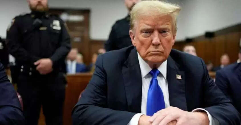 முன்னாள் ஜனாதிபதி டொனால்ட் டிரம்ப்