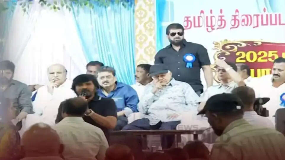 ரஜினிக்கு செக்?! இனி படத்தின் லாப - நஷ்டத்தில் நடிகர்களுக்கும் பங்கு.. செயற்குழு தீர்மானம்!