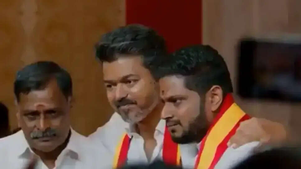 தவெக சபரிநாதன்