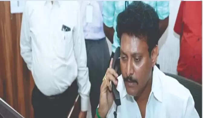 அன்பில் மகேஷ்