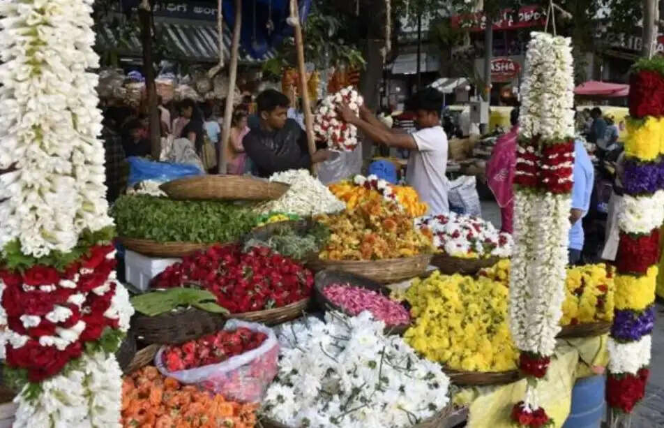 பூக்கள் மாலை ஆயுதபூஜை